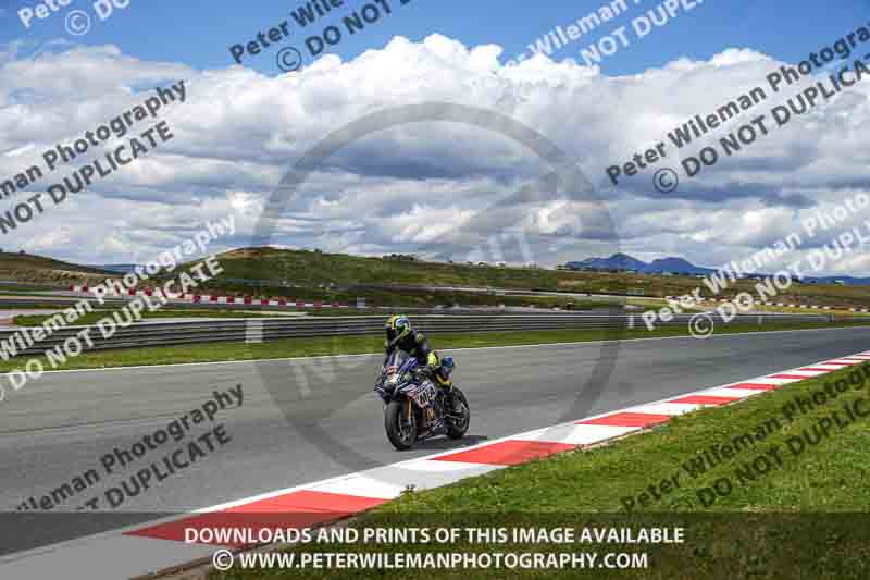 cadwell no limits trackday;cadwell park;cadwell park photographs;cadwell trackday photographs;enduro digital images;event digital images;eventdigitalimages;navarra;no limits trackdays;peter wileman photography;racing digital images;trackday digital images;trackday photos